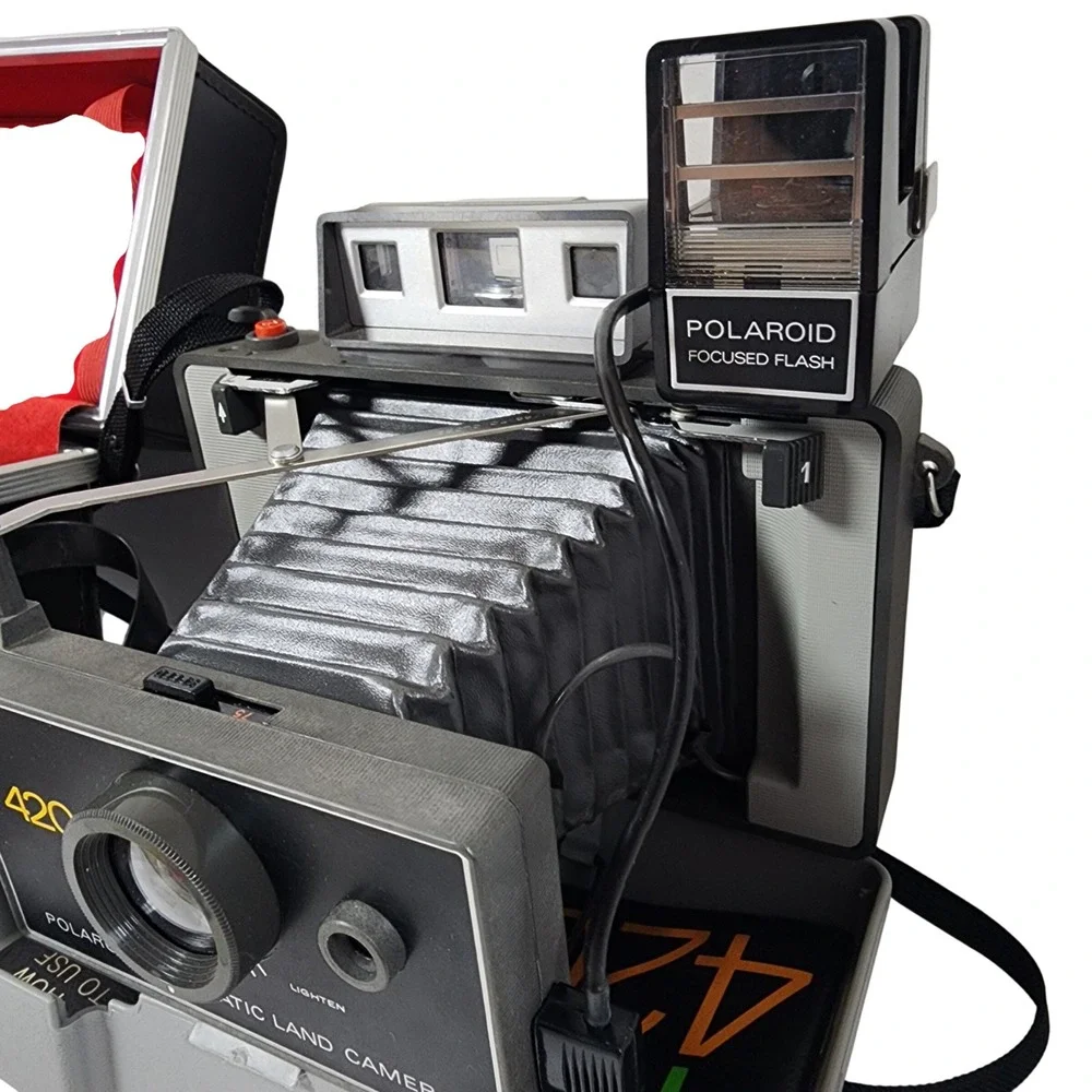 Polaroid‎ 420 Automatic Land Camera Vintage Set with Case Flashcubes Manual